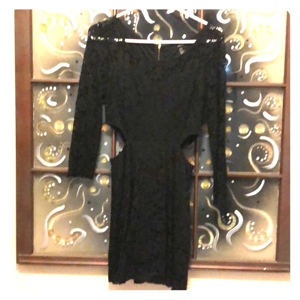 Black Lace Dress with 3/4 Sleeve & Cut Outs - M